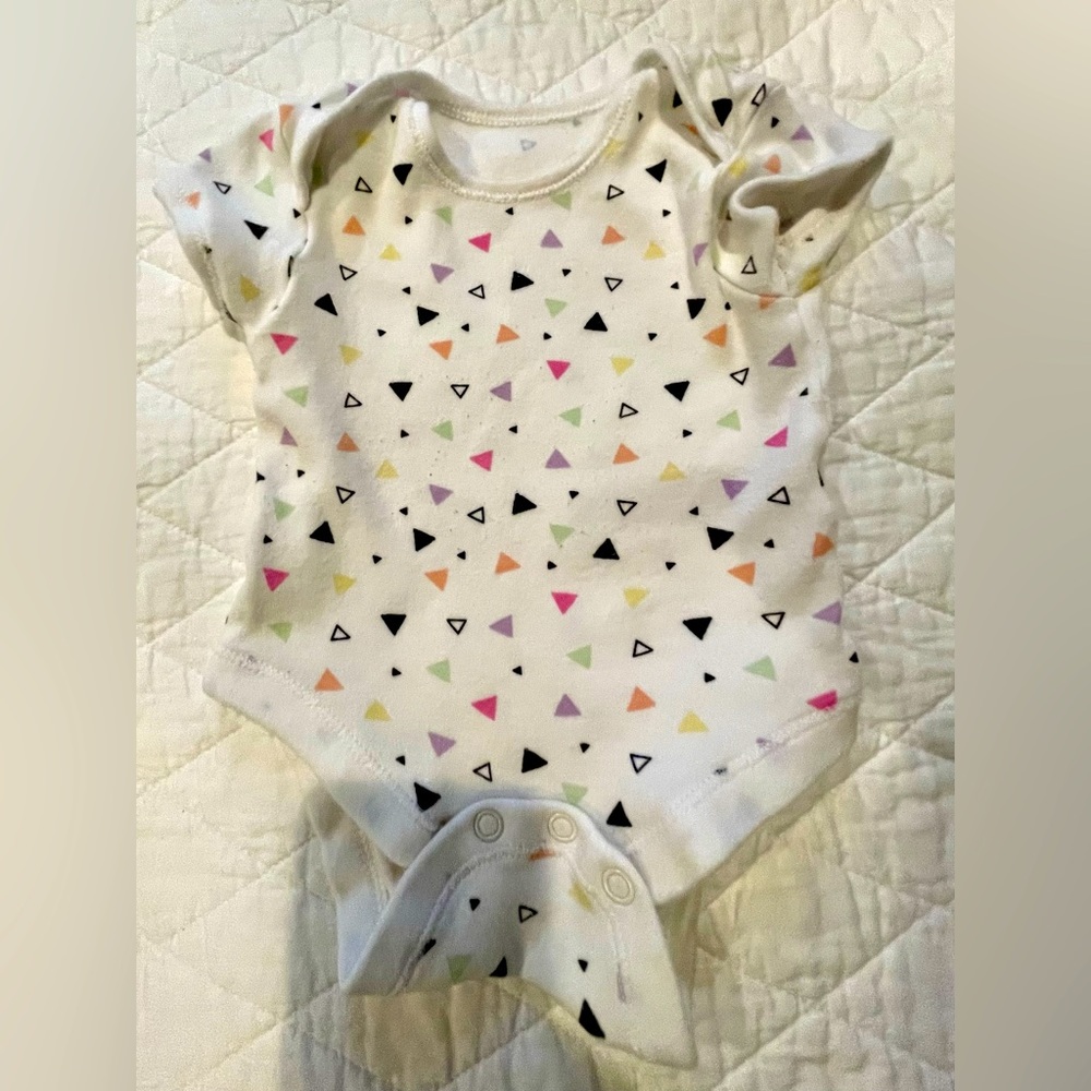 5 Pack - Short Sleeve Onesies Primark 3-6 months - Picture 3 of 5